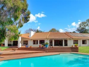 4 Bed House in Bryanston East