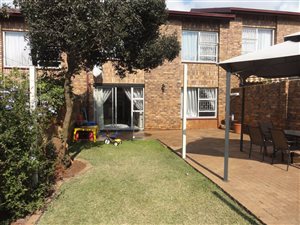 3 Bedroom Duplex in Bronberrick