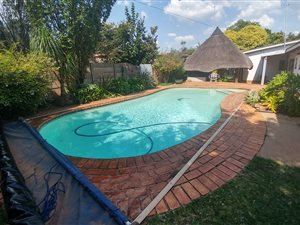 4 Bed House in Valhalla