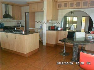 8 Bed House in Desainagar