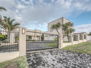 4 Bed House in Kamma Ridge