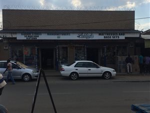 200 m² Commercial space in Kliptown