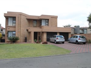 4 Bed House in La Como Lifestyle Estate