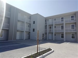 2 Bed Apartment in Eersterivier