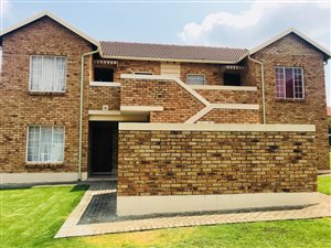 2 Bed Apartment in Honeydew