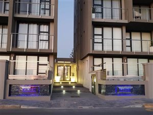 2 Bed Apartment in Bloubergstrand