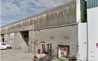 855 m² Commercial space in Braelyn