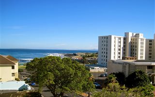 2 Bedroom Apartment in Three Anchor Bay