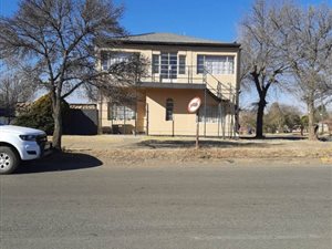 4 Bed House in Warden