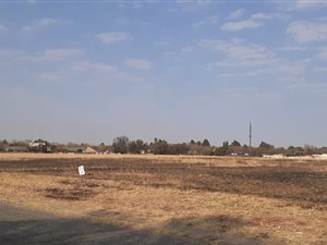 10 ha Land available in Adamayview