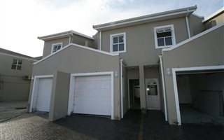 3 Bedroom Townhouse in Paarl