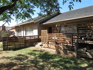 3 Bed House in Rhodesfield
