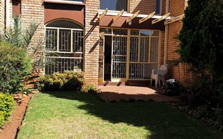 2 Bedroom Duplex in Parkrand