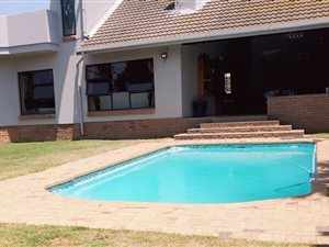 3 Bed House in Mossel Bay Central