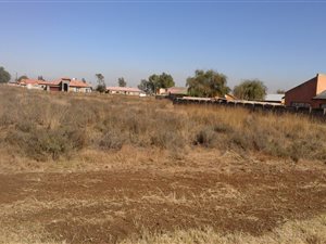 1070 m² Land available in Riversdale