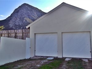 3 Bed House in Voelklip