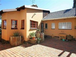4 Bed House in Blue Hills