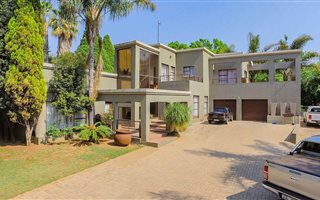 6 Bedroom House in Gholfsig
