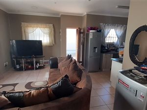 2 Bed House in Blomanda