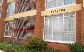 2 Bedroom Flat in New Redruth
