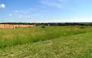 1.6 ha Land available in Blanchville