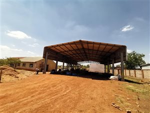 1400 m² Industrial space in Klerksoord