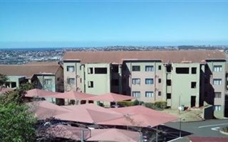 2 Bedroom Flat in Montclair