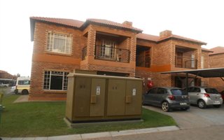 2 Bedroom Apartment in Waterval East