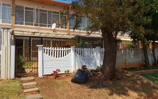 3 Bedroom Duplex in Windsor West
