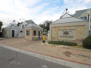 2 Bed Apartment in Silver Oaks