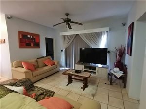 3 Bed Apartment in Arboretum