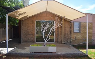 2 Bedroom Garden Cottage in Noordhoek