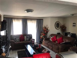 3 Bedroom Apartment in Lakefield