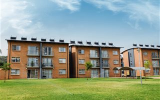 2 Bedroom Apartment in Montana Park