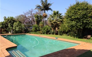 5.5 Bedroom House in Riviera