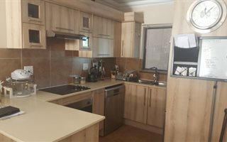 3 Bedroom Apartment in Comet