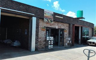 Retail space in Koster