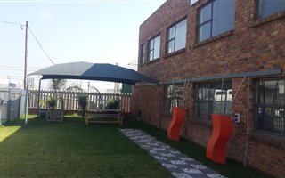 837 m² Industrial space in Greenhills