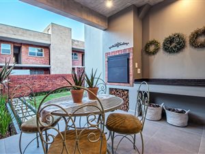 2 Bed Apartment in Menlo Park