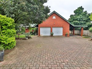 3 Bed House in Clarendon