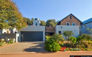 3 Bedroom House in Olympus