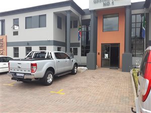 90 m² Commercial space in Silver Lakes
