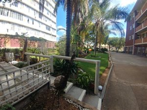 1.5 Bed Apartment in Queenswood