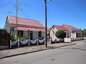 4 Bed House in De Rust
