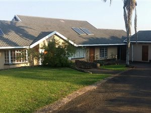 2 Bedroom Garden Cottage in Winston Park