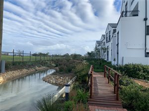 3 Bed Apartment in De Velde