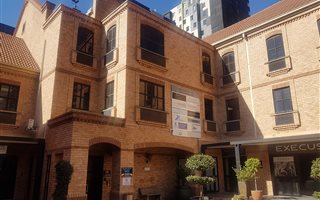76 m² Commercial space in Hatfield