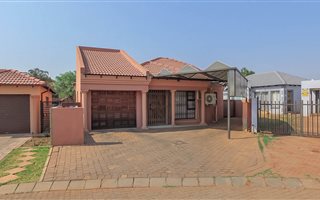 3 Bedroom House in Clarina