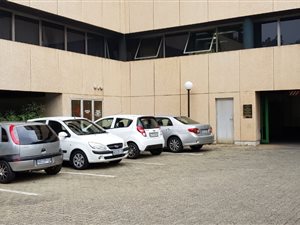 86.8899993896484 m² Office Space in Bruma