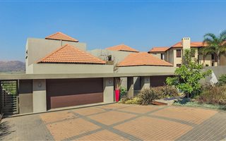5 Bedroom House in Birdwood